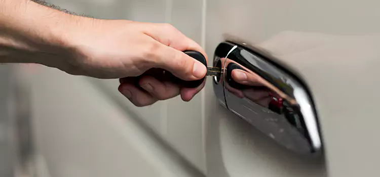Why Choose Our Auto Locksmith Team in Tanque Verde, AZ?