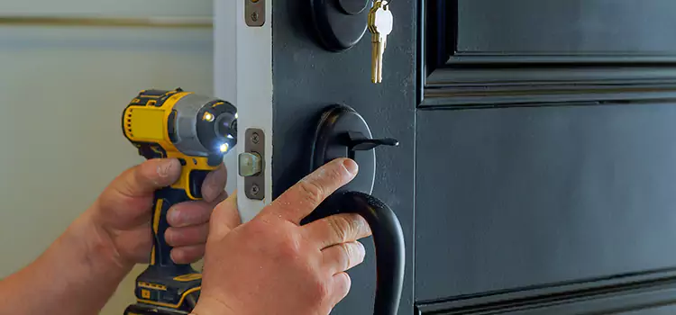 Commercial Door Lock Installation Tanque Verde